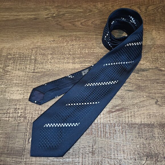 Brioni 100% Silk Italian New Standard Neck Tie Jacquard Checkered Stripe